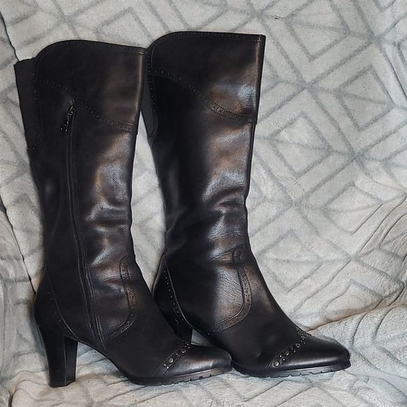 Aaray  knee high boot - Picture 1 of 10
